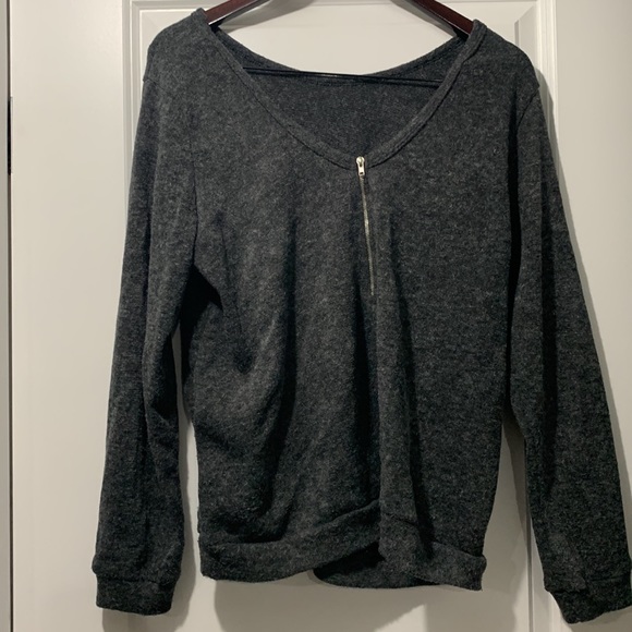 *3 for $15* Gray Top - Picture 2 of 4